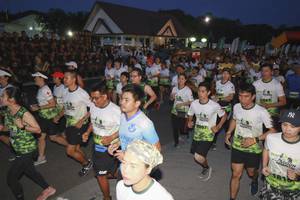 BIB: 
                            <button type="button" onclick="openModal(3530252)" class="btn btn-primary btn-sm float-right btn-popup" data-toggle="modal" data-target=".modal-high-quality">
                        <i class="fas fa-shopping-cart"></i> Add to Cart
                    </button>
                                            <button type="button" onclick="isThisMe(3530252, true)" class="btn btn-success btn-sm float-right btn-popup btn-isme hidden" data-toggle="tooltip" data-placement="bottom" title="นี่คือรูปของคุณใช่ไหม คลิกที่นี่เพื่อเอาเข้าอัลบั้ม">
                        <i class="fas fa-plus"></i> Add to album
                    </button>
                    <button type="button" onclick="isThisMe(3530252, false)" class="btn btn-warning btn-sm float-right btn-popup btn-isnotme hidden">
                        <i class="fas fa-ban"></i> Remove from album
                    </button>